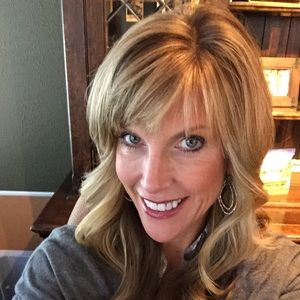 Meet your Posher, Julie